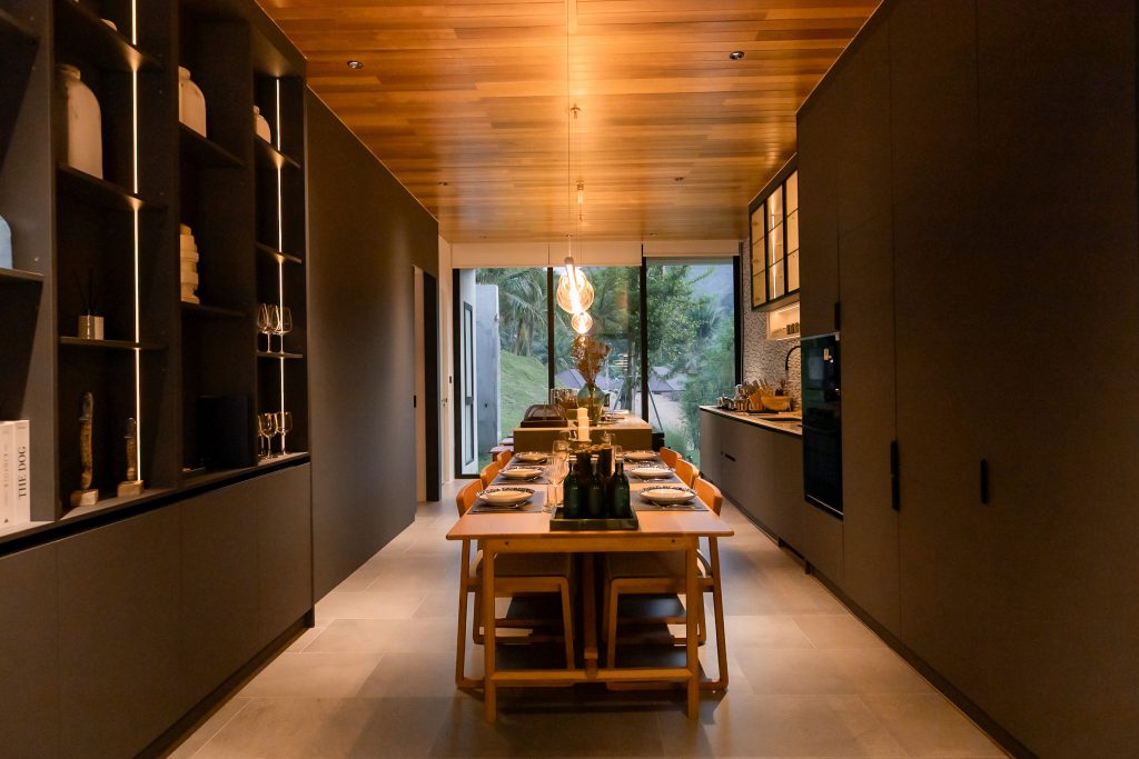 wallaya-hill-dining-kitchen-1