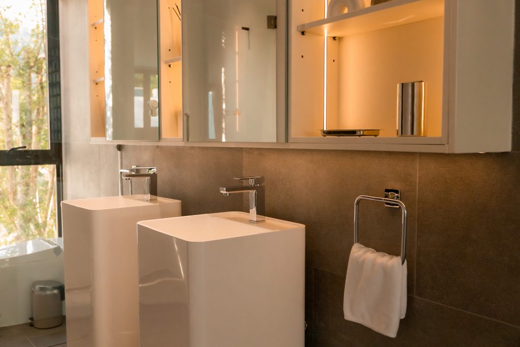 wallaya-hill-master-bedroom02-11