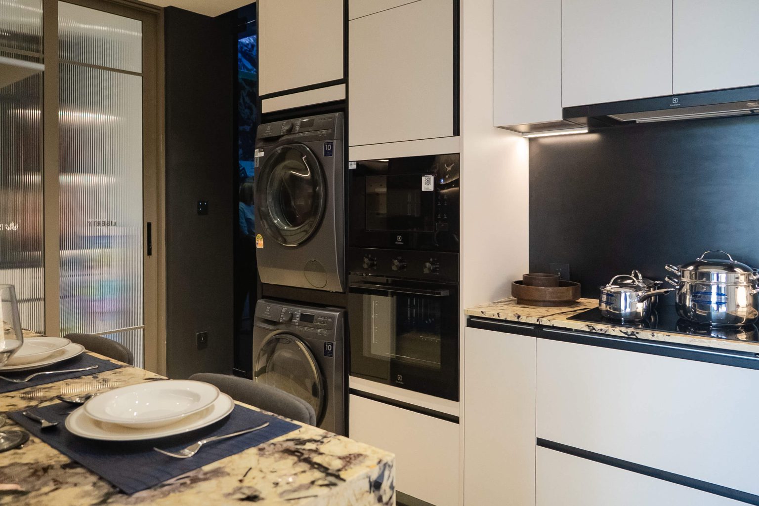 the-liberty-by-wallaya-villas-show-unit-4