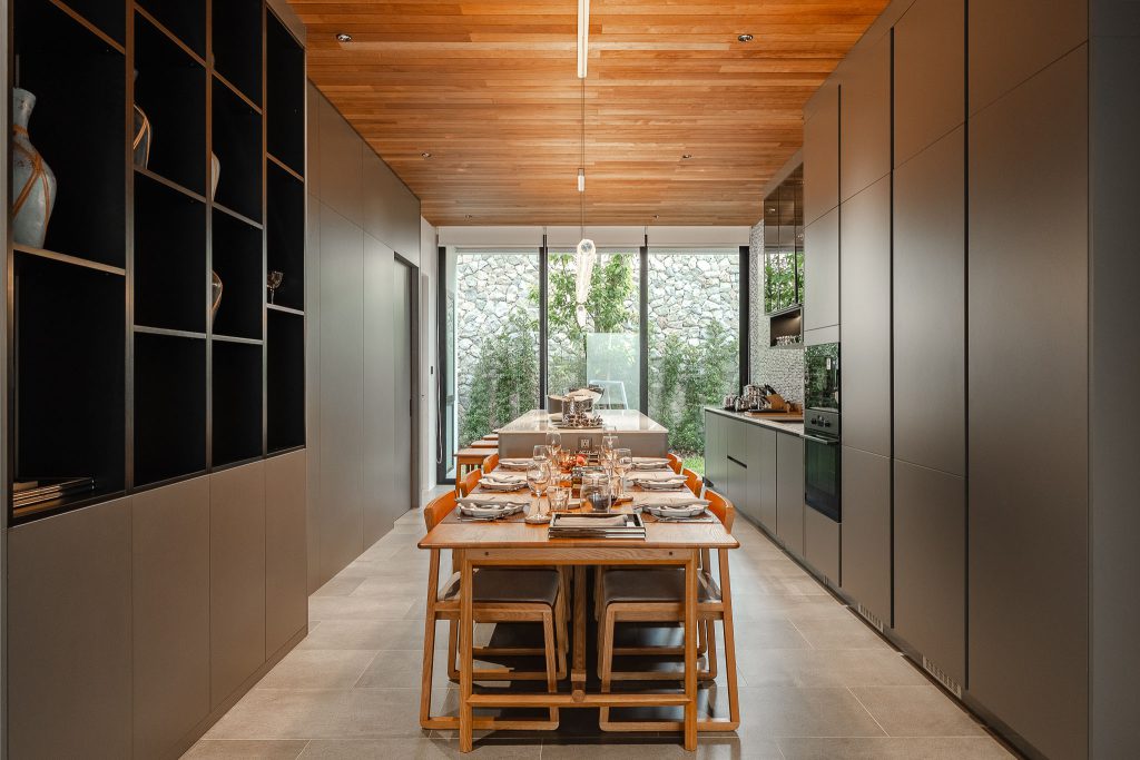 wallaya-hill-dining-kitchen-2