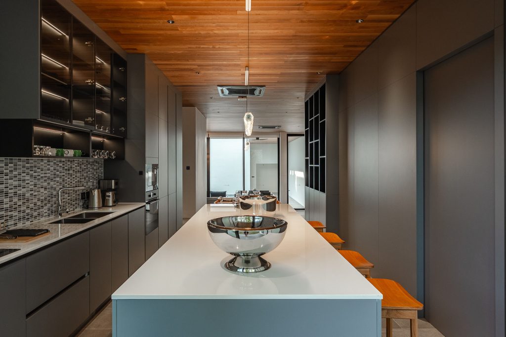 wallaya-hill-dining-kitchen-8